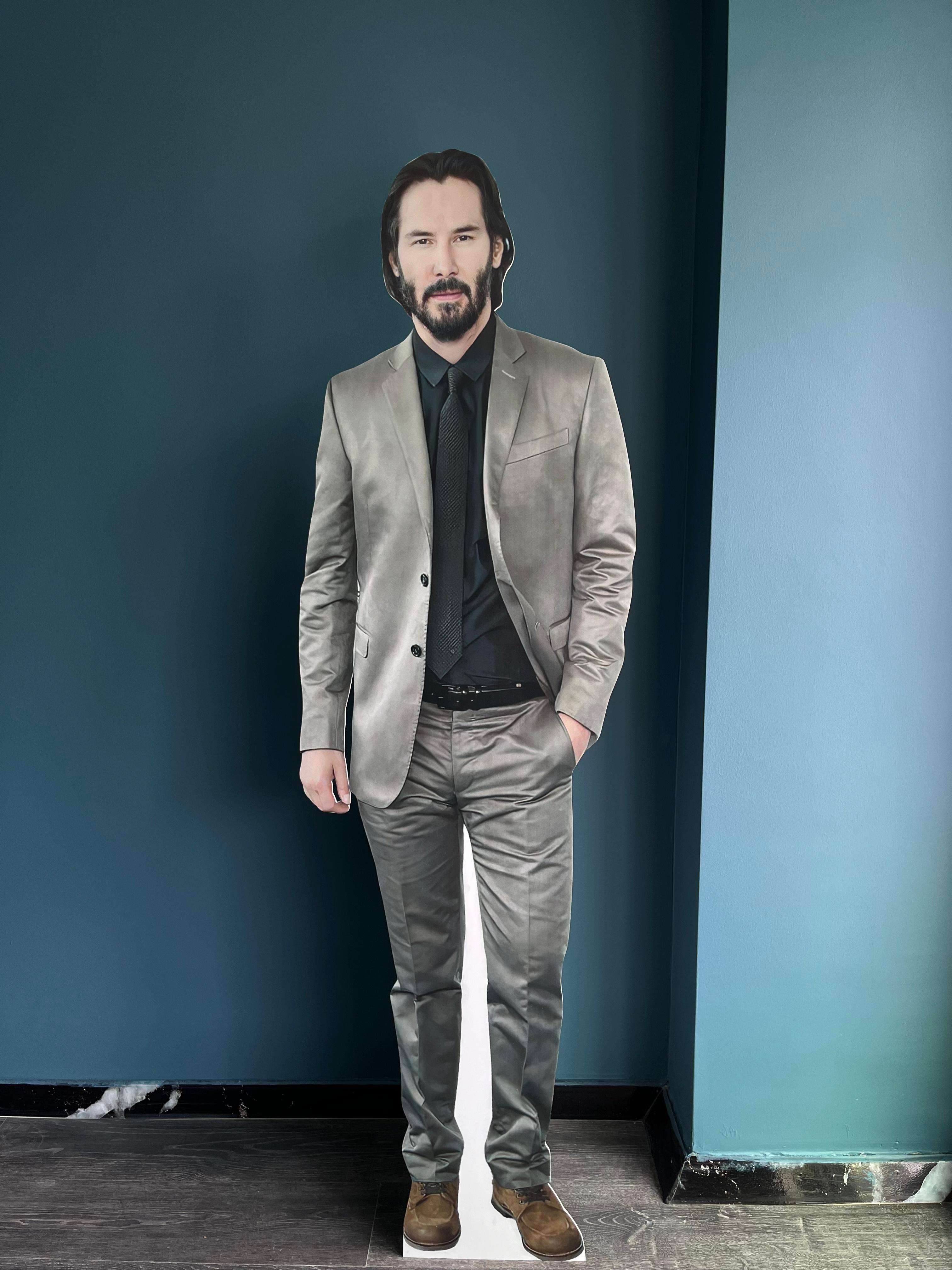 Keanu Reeves Aktör Maketi Ayaklı iki Boyutlu Tam Boy Plastik Maket